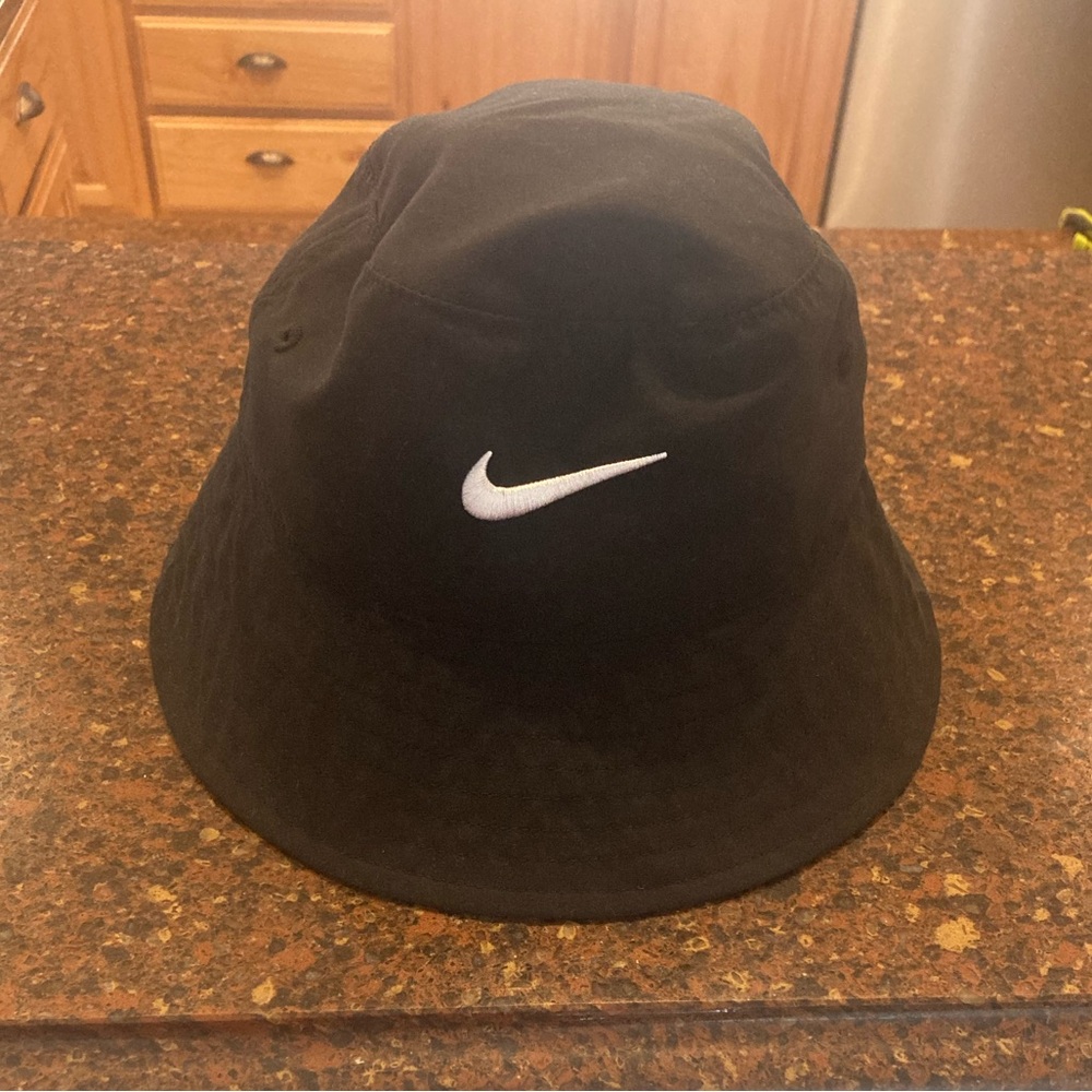 Nike Kids Black Bucket Hat White Embroidered Swoosh Child UPF 40+ Sun Protection